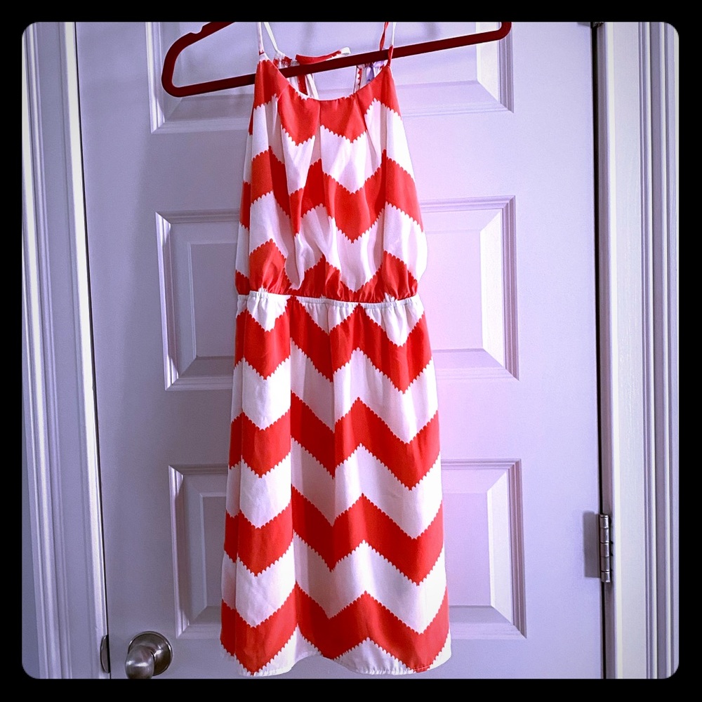 This dress is gorgeous!